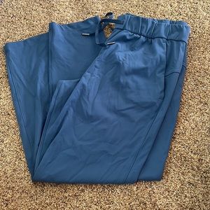 Lululemon ankle pants